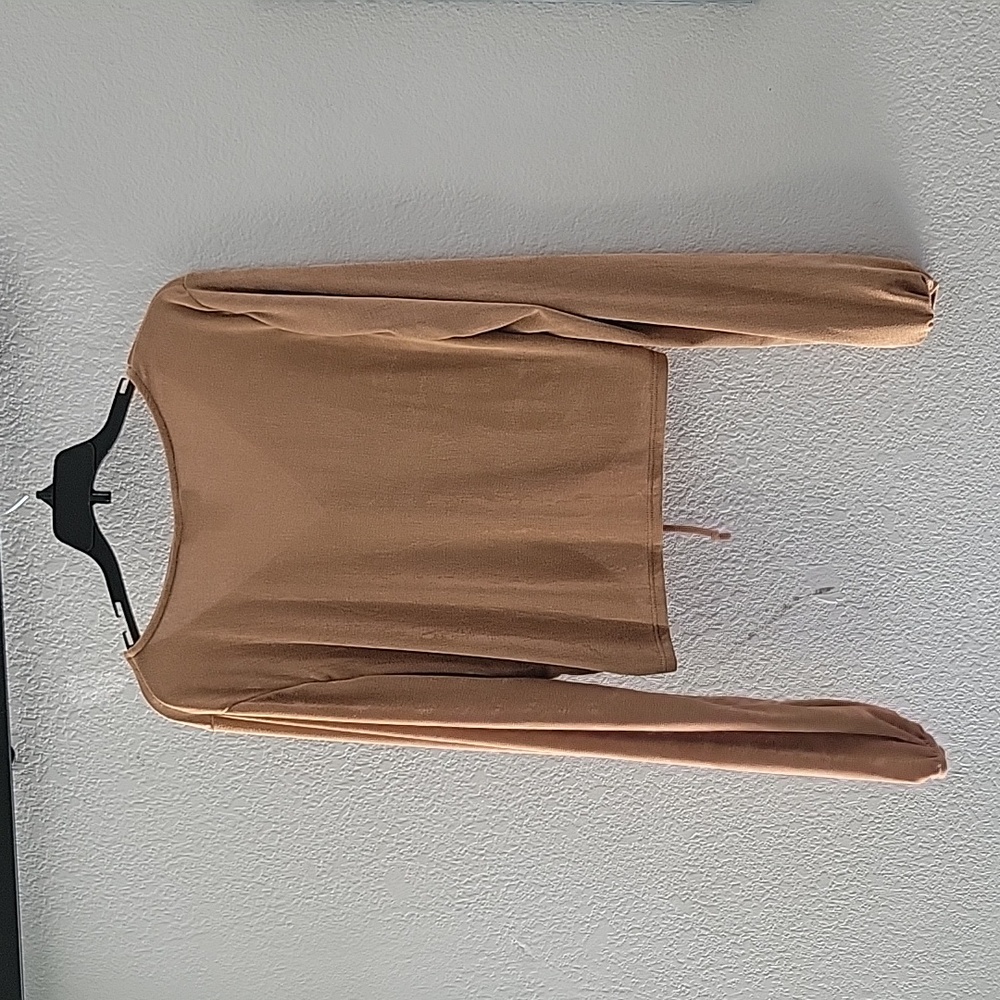 Just Polly NY Shiny tan slinky top ✨️ - Picture 4 of 5
